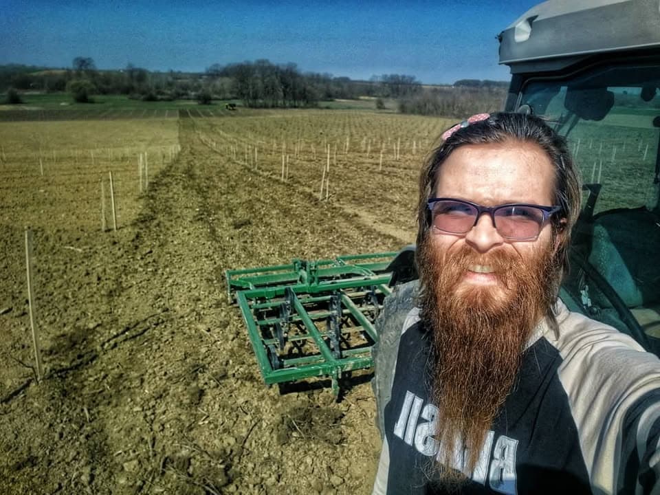 Sunce, sjetvač, Borko, mašna i ja..