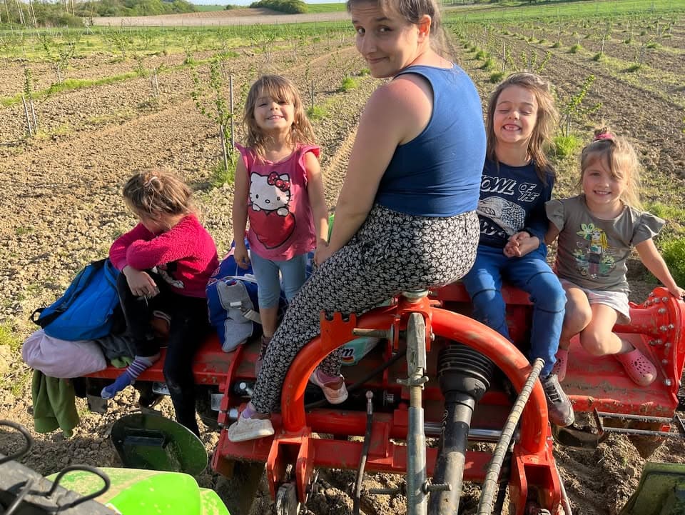 Tata, tata, jel se možemo voziti na stroju?